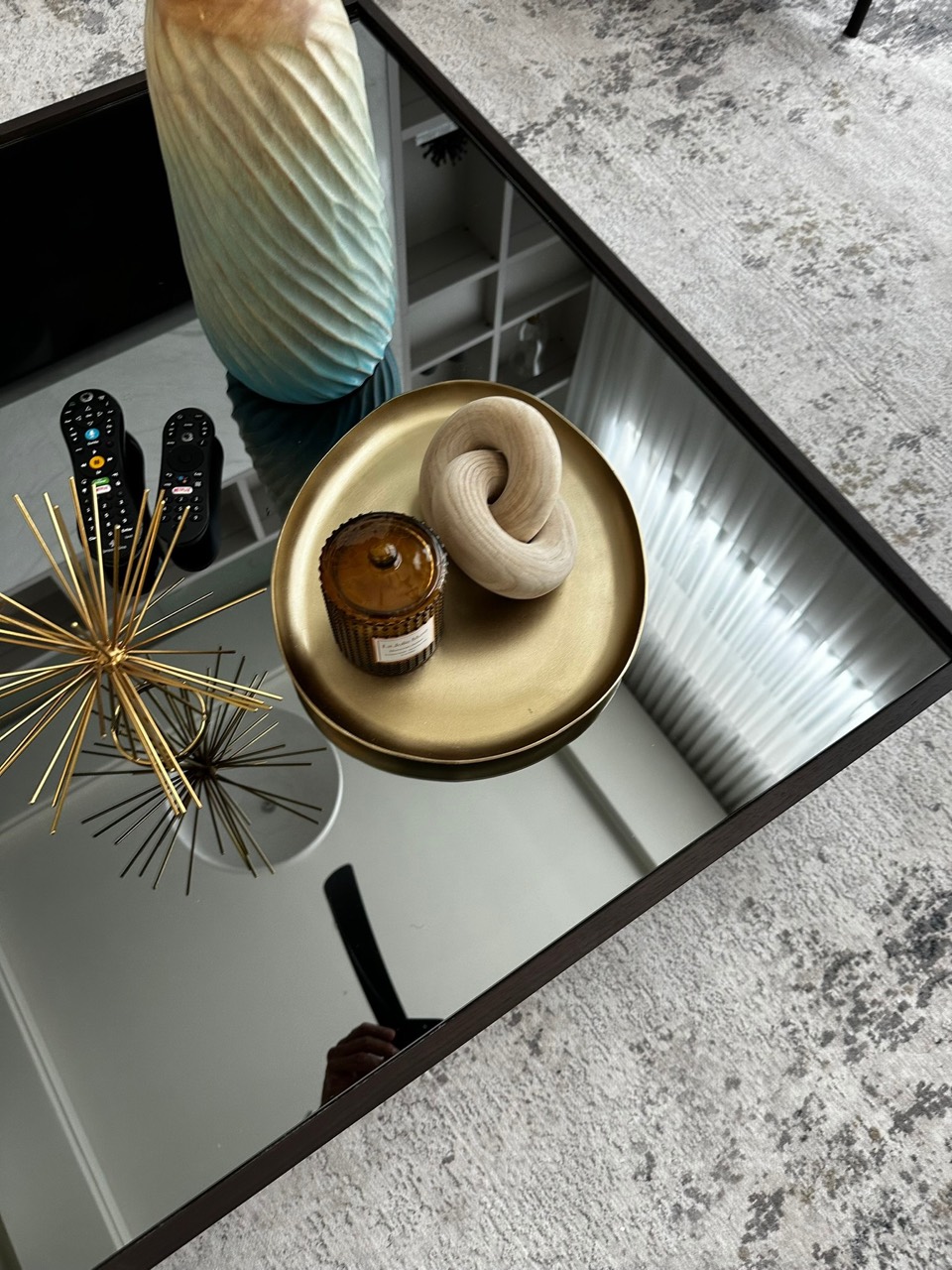 Styling detail with sculptural objects